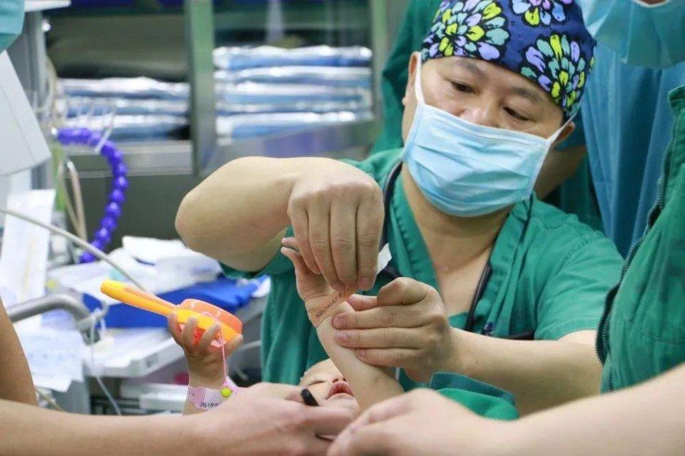 恩施妇婴监护型护送