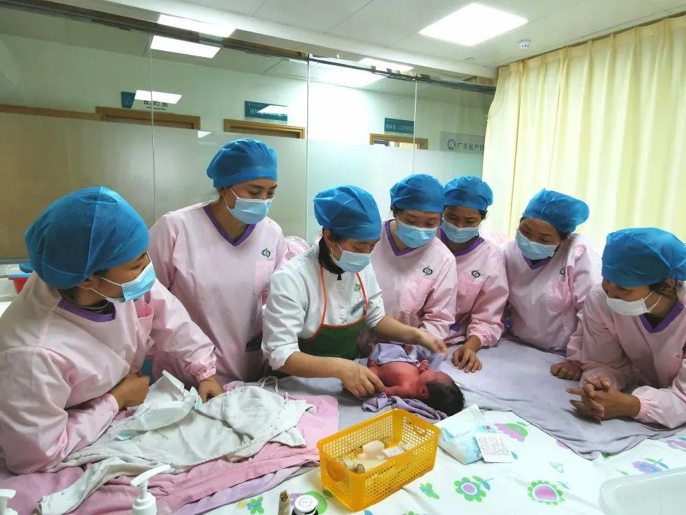 恩施妇婴监护型护送